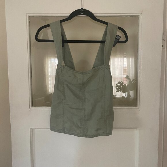 Everlane The Crossback Tank in Linen, Sage, Size 6 - Picture 3 of 6